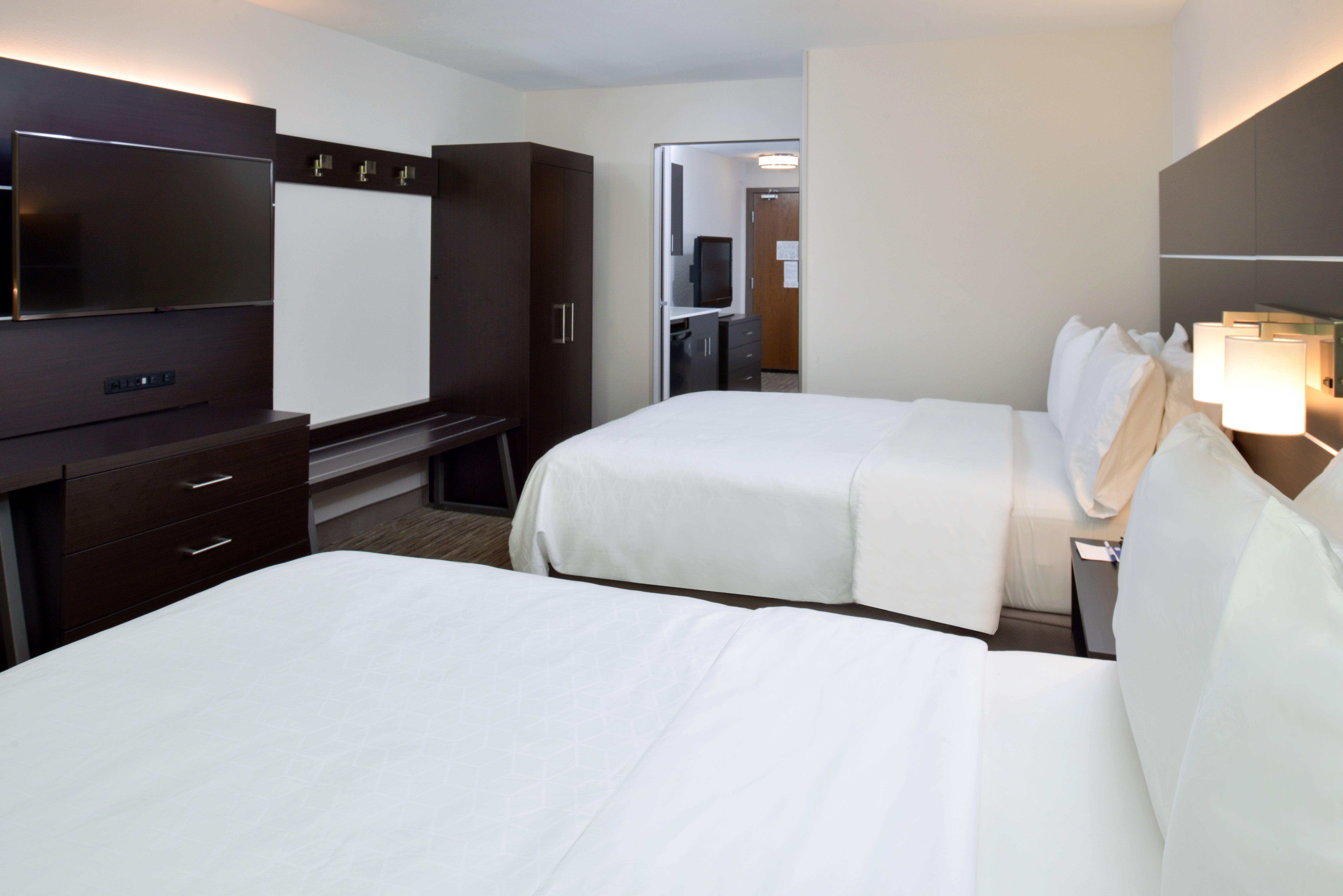Holiday Inn Express & Suites Pueblo By Ihg Extérieur photo