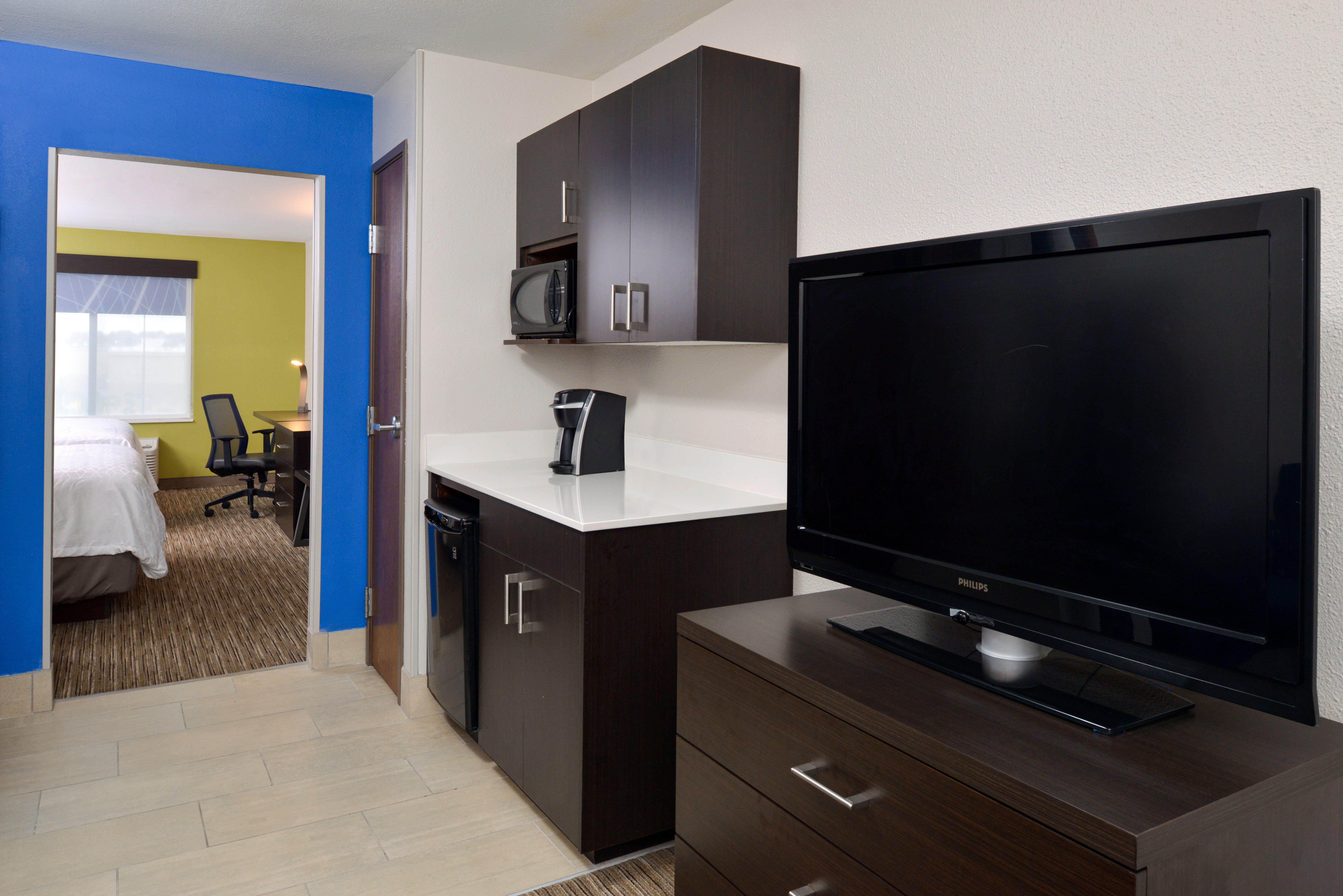Holiday Inn Express & Suites Pueblo By Ihg Extérieur photo